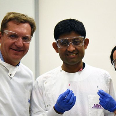 Professor Matt Trau, Dr Abu Sina and Dr Laura Carrascosa